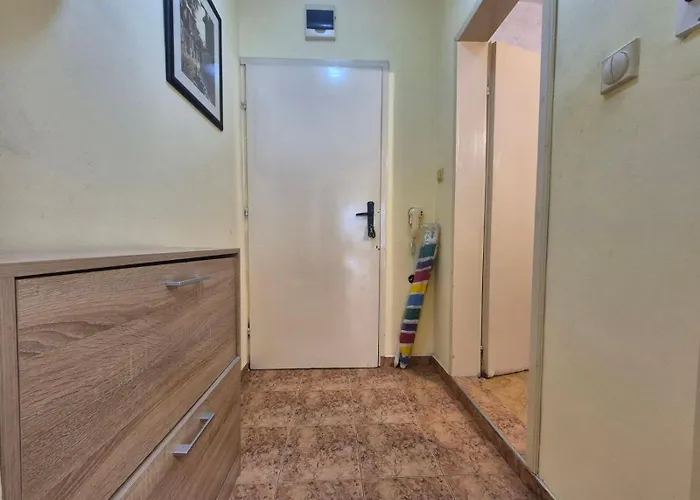 2 - Center Of 公寓 *